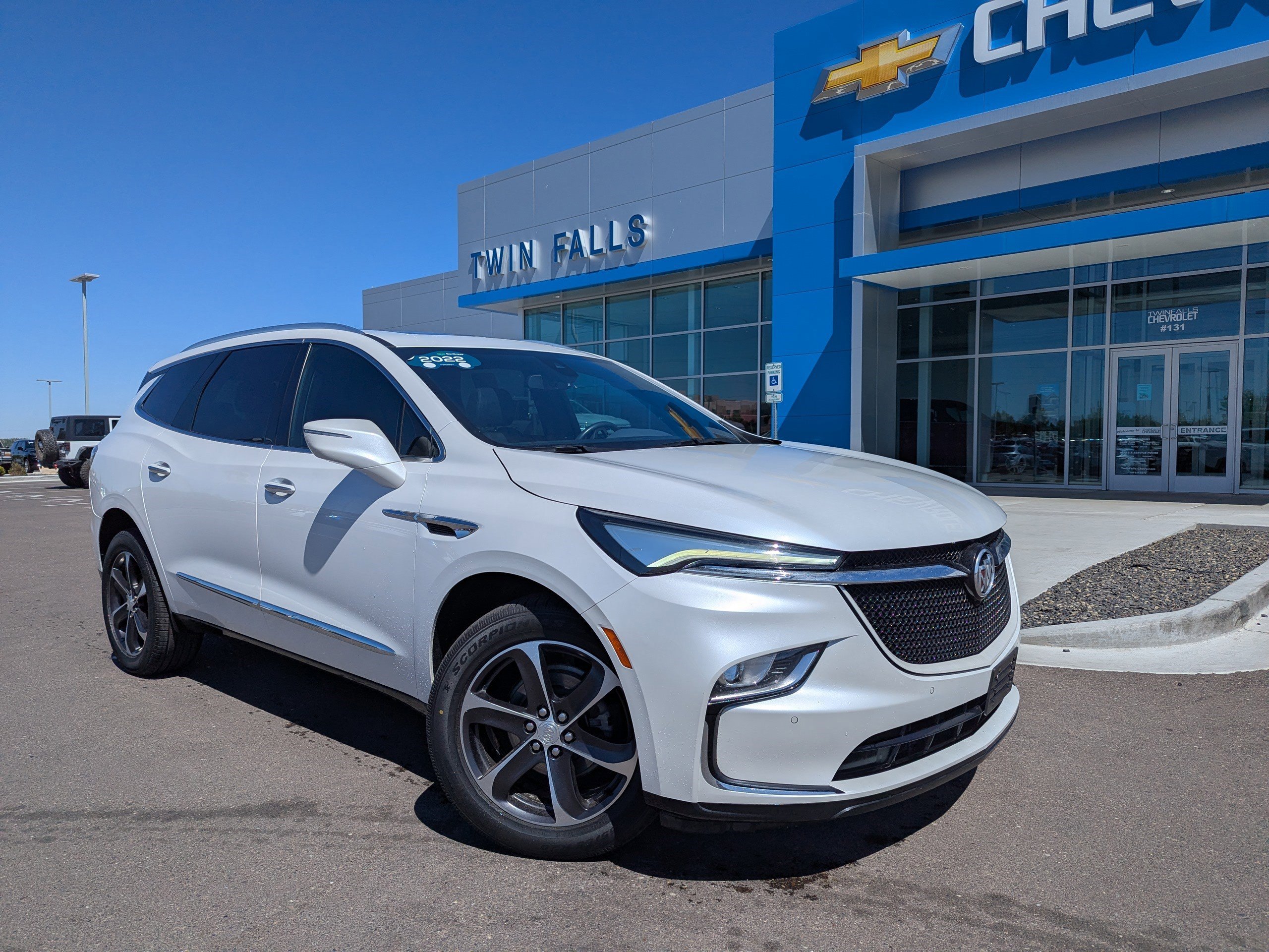 2022 Buick Enclave Essence AWD's photo