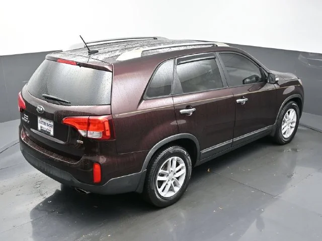 Used 2015 Red Kia LX image 41