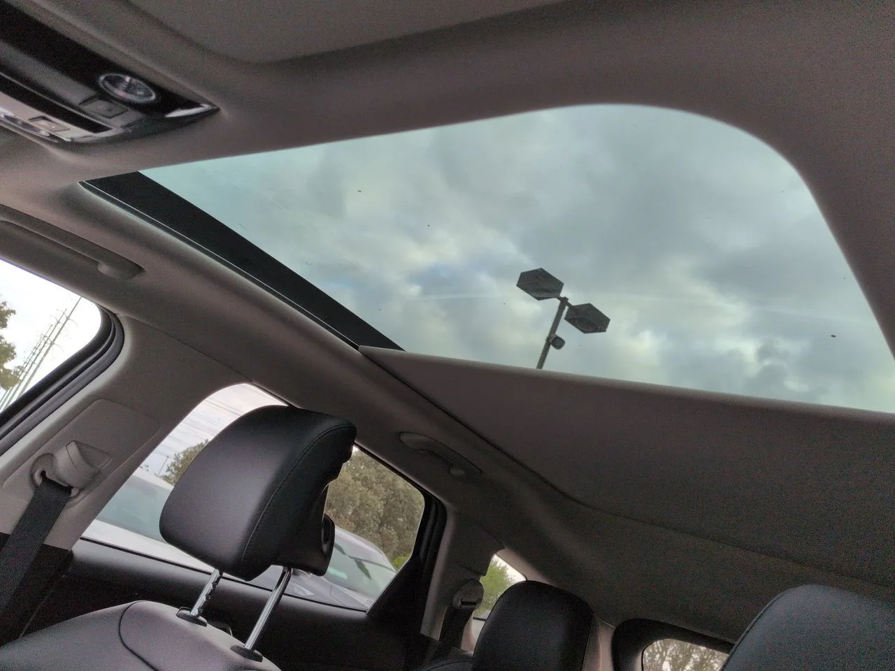 New 2026 Wolf Gray Kia EX image 19