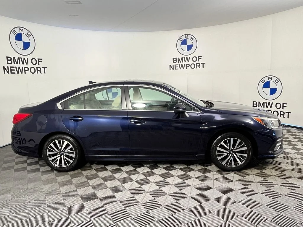 Used 2018 Blue Subaru 2.5i image 5