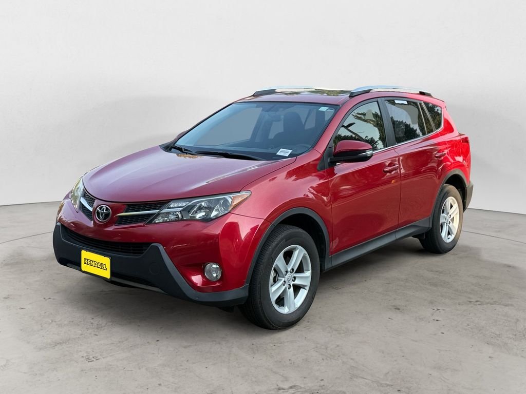Used 2014 Red Toyota XLE image 1
