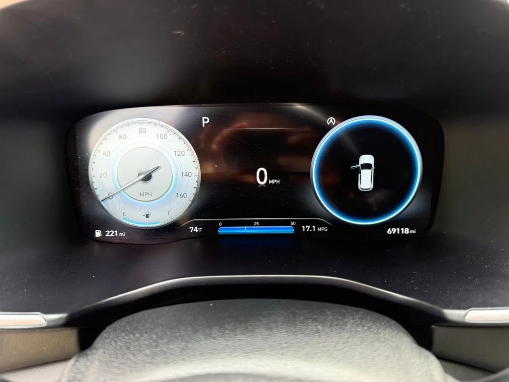 Used 2022 Gray Hyundai Limited image 14