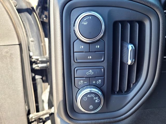 Used 2021 Black GMC Base image 14