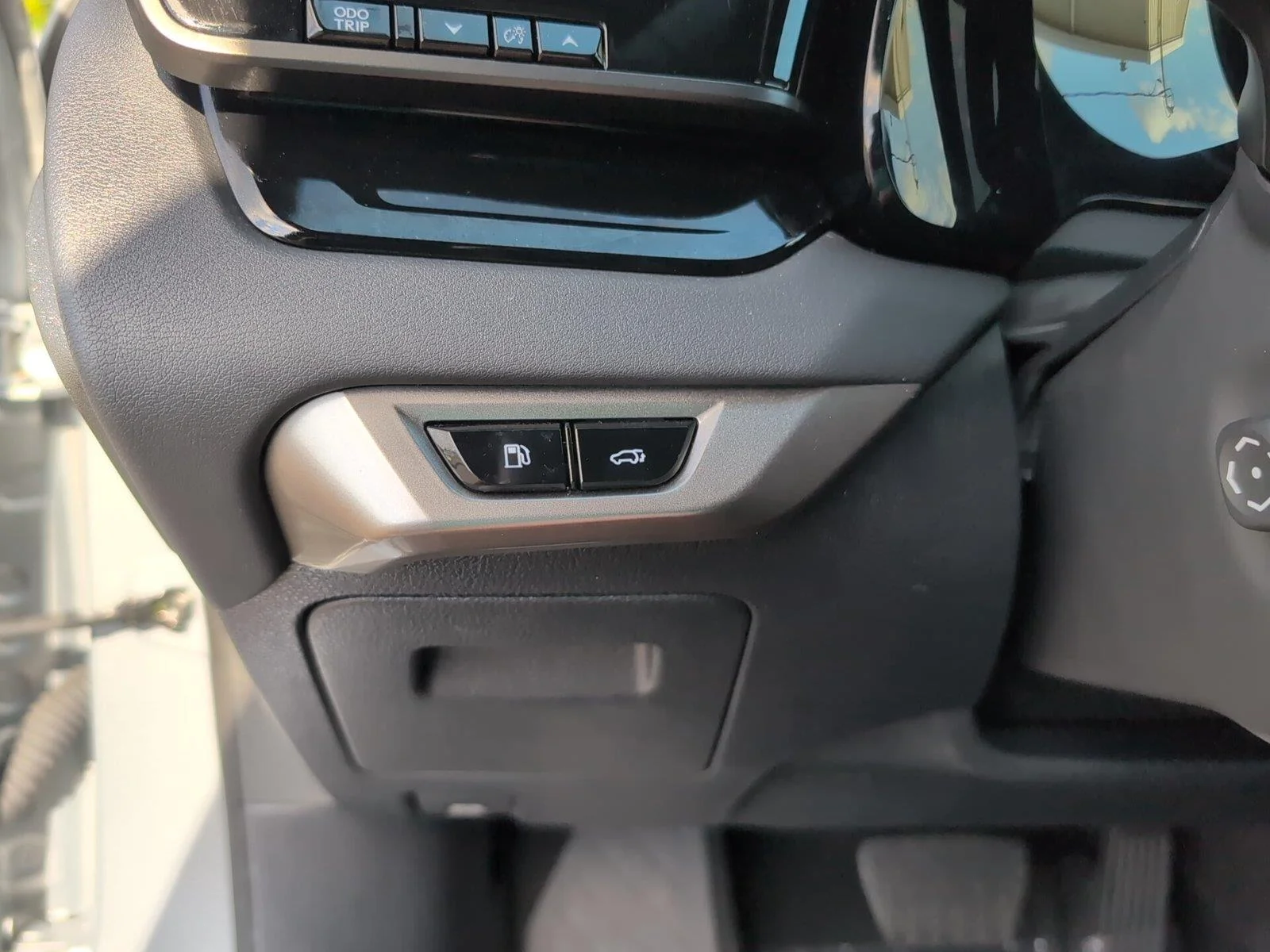 Used 2023 Iridium Lexus RX 350 Luxury image 27