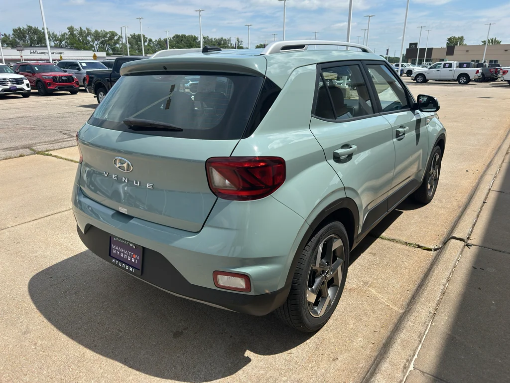 Used 2025 Mirage Green Hyundai SEL image 5