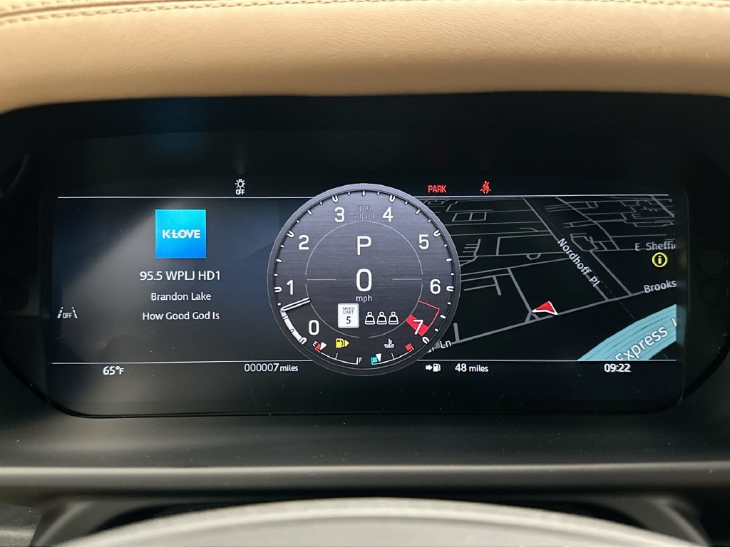 New 2026 Fuji White Land Rover X-Dynamic SE image 16