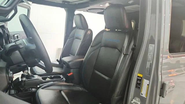 Used 2023 Gray Jeep Rubicon 4xe image 17