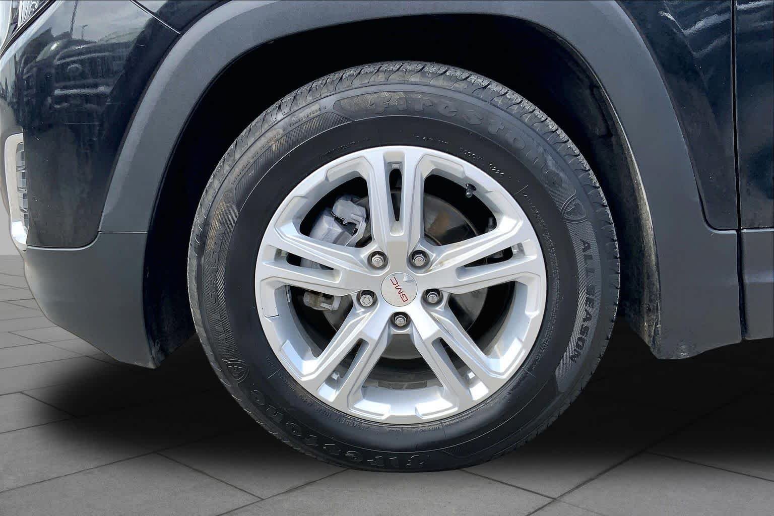 Certified Used 2021 Ebony Twilight Metallic GMC SLE image 11