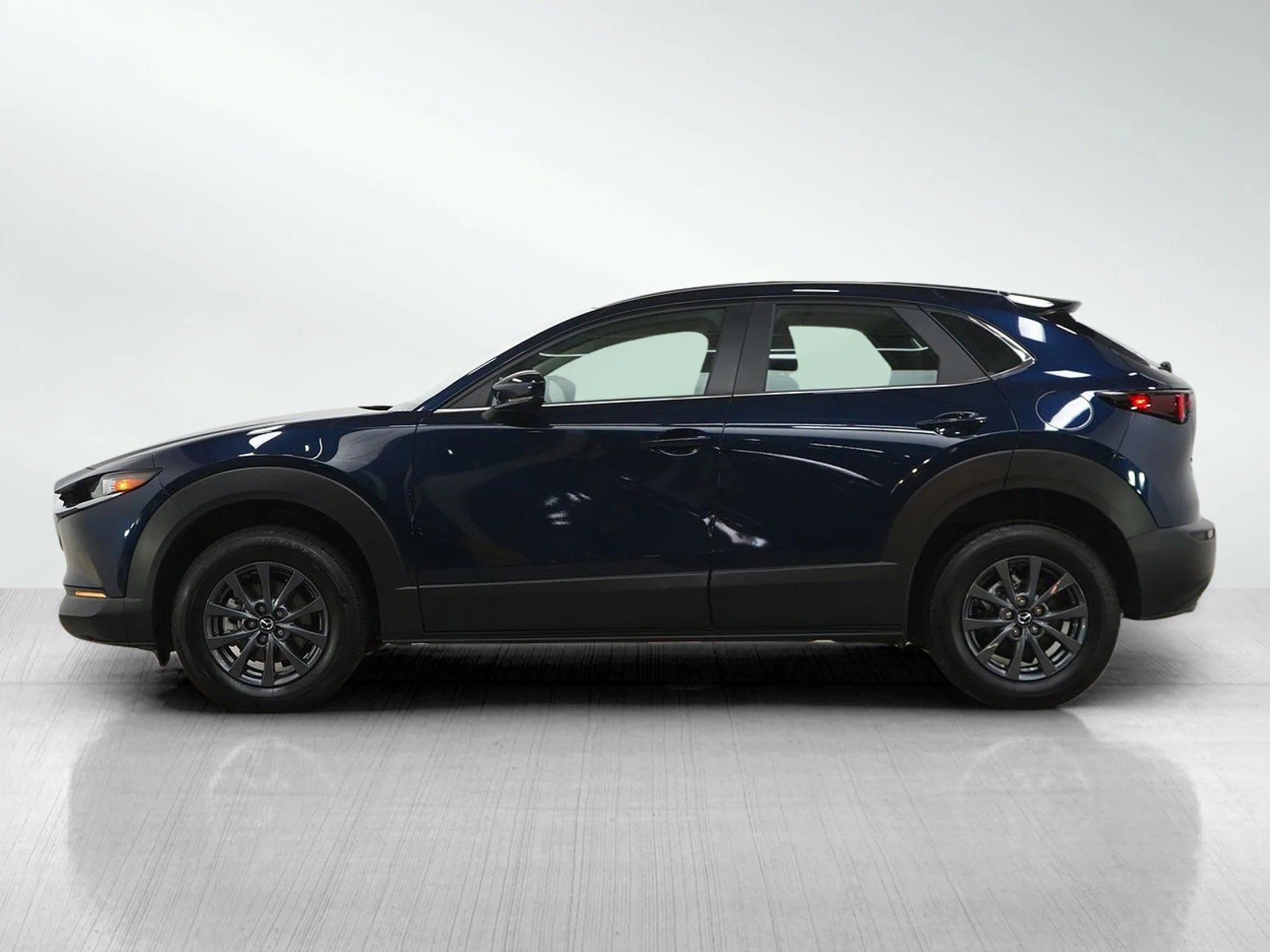 Used 2025 Mazda CX-30 S with VIN 3MVDMBAMXSM842734 for sale in Burnsville, Minnesota