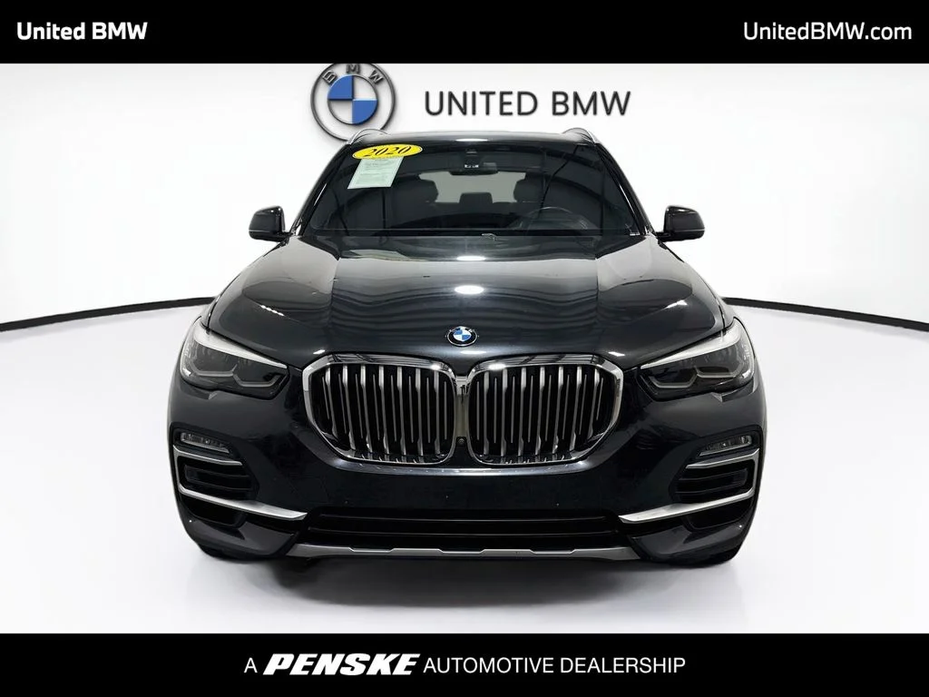Used 2020 Dark Graphite Metallic BMW xDrive40i image 2
