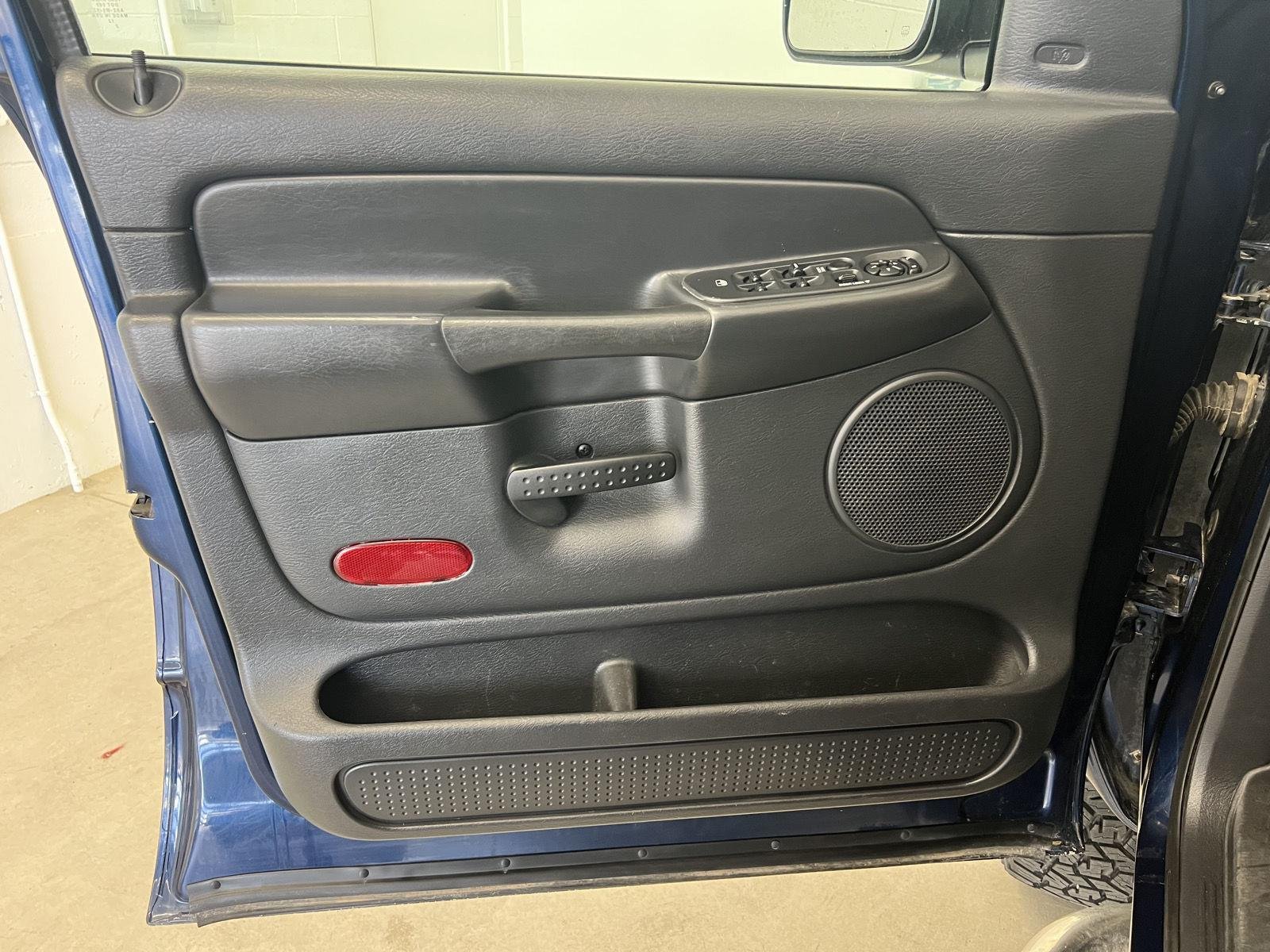 2004 Dodge Ram 2500 Pickup SLT - Photo 12
