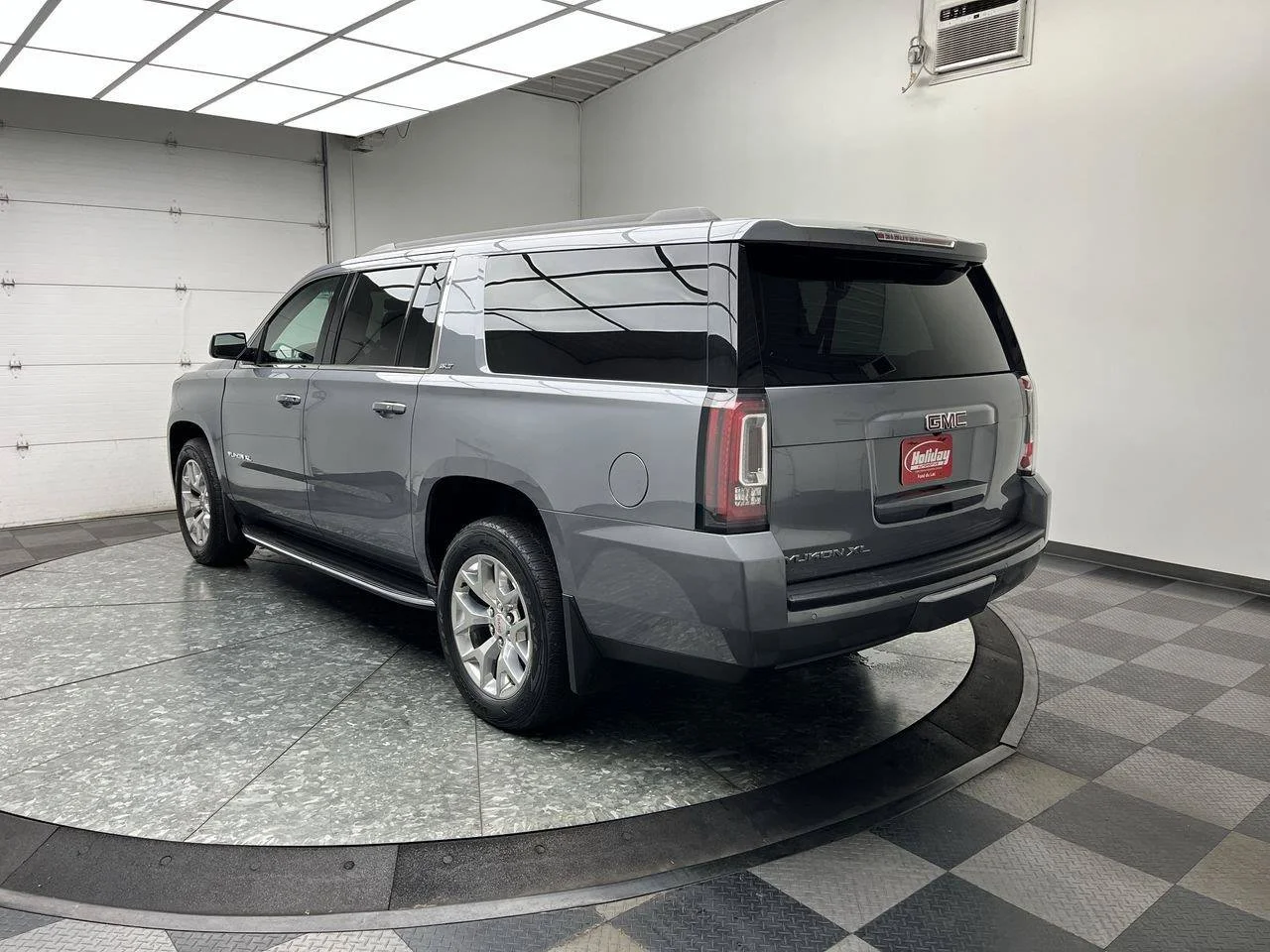 Pre-Owned 2018 GMC Yukon XL SLT SUV in Fond Du Lac #26G1198A