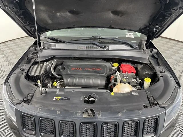 Used 2021 Black Jeep Altitude image 34
