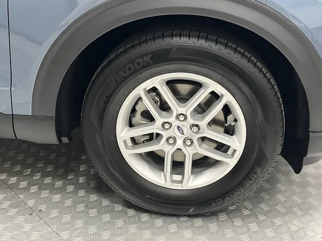 New 2026 Vapor Blue Metallic Ford Active image 19