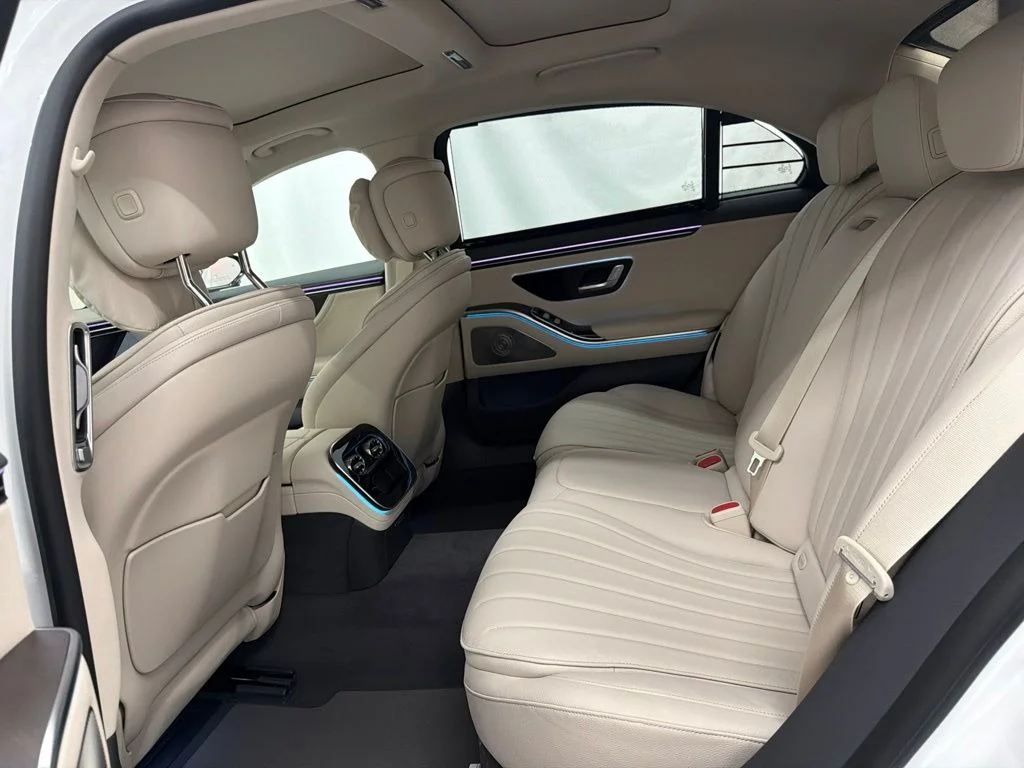 New 2027 White Mercedes-Benz S 500 image 21