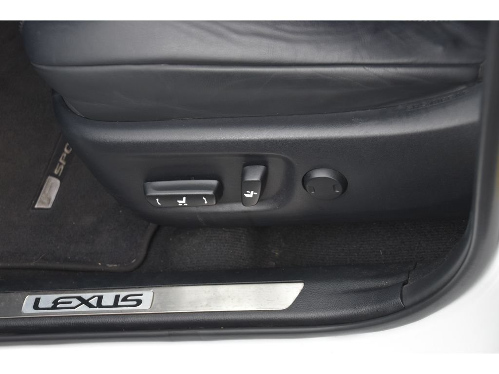 Used 2020 Ultra White Lexus F SPORT image 33