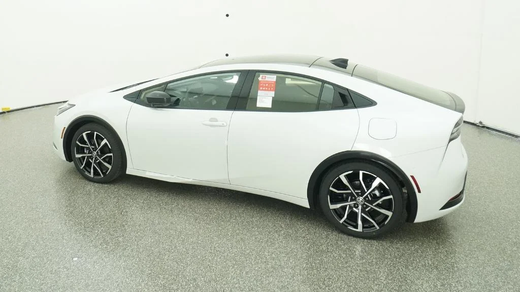 New 2026 Wind Chill Pearl Toyota XSE Premium image 35
