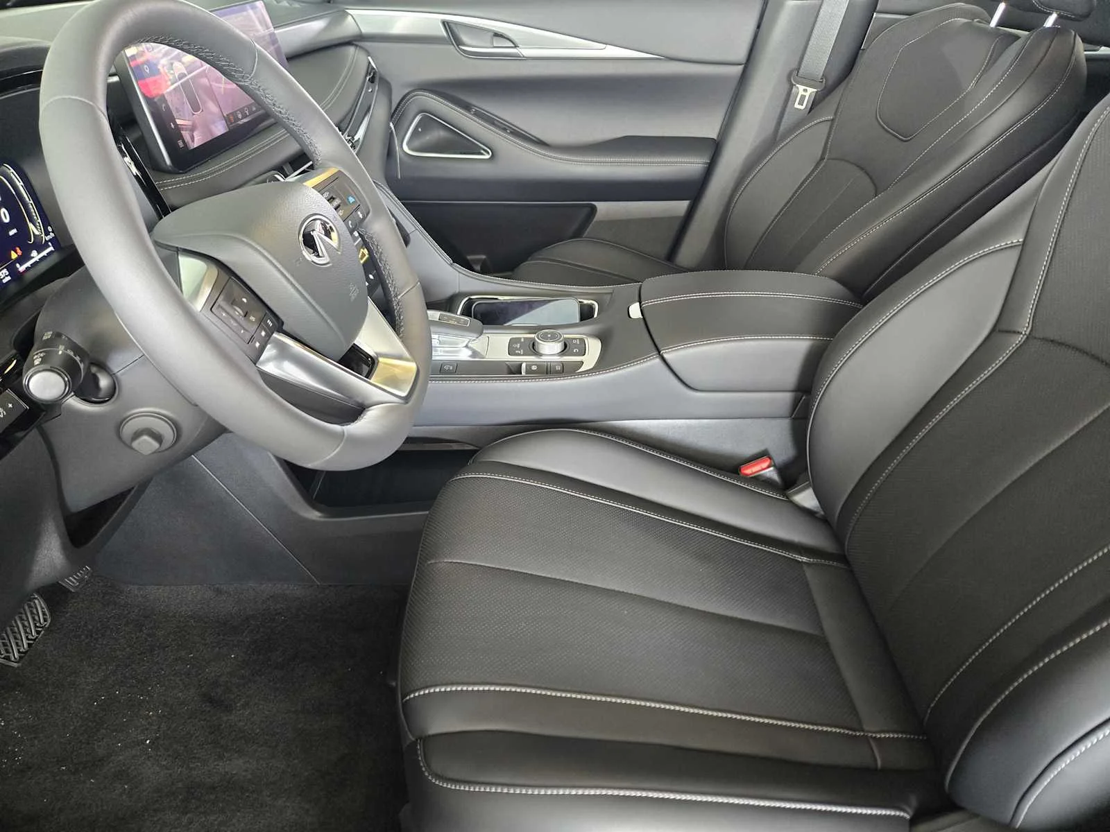 New 2027 2T GRPT SHDW INFINITI Sport AWD image 8