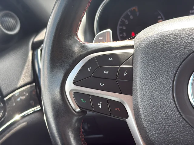 Used 2021 Red Jeep Trailhawk image 16