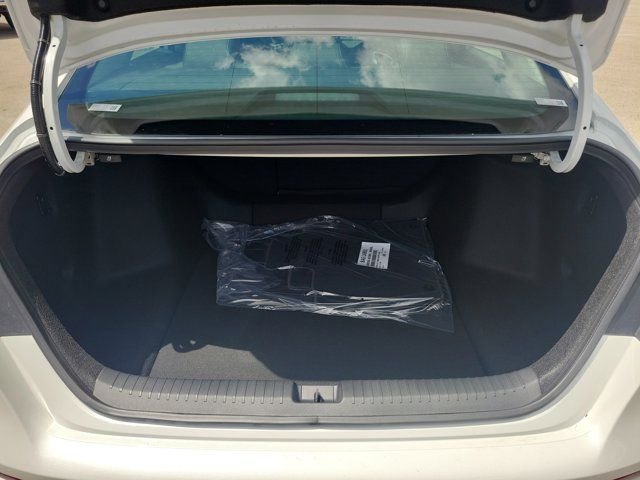 New 2026 Platinum White Pearl Honda Touring image 11