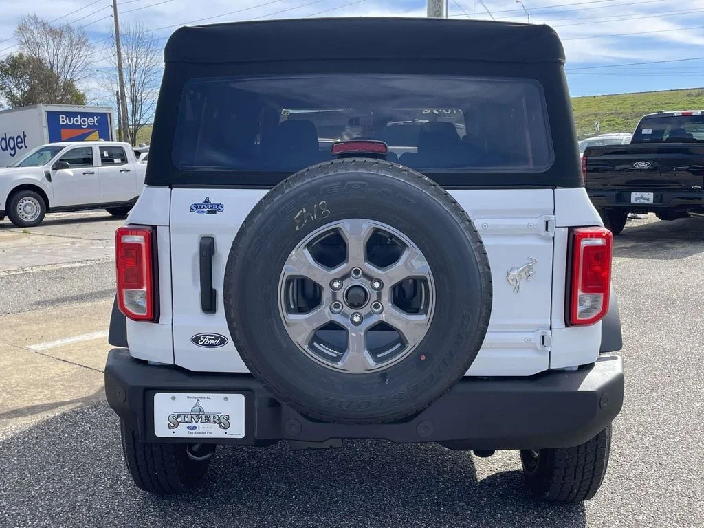 New 2026 White Ford Big Bend image 4