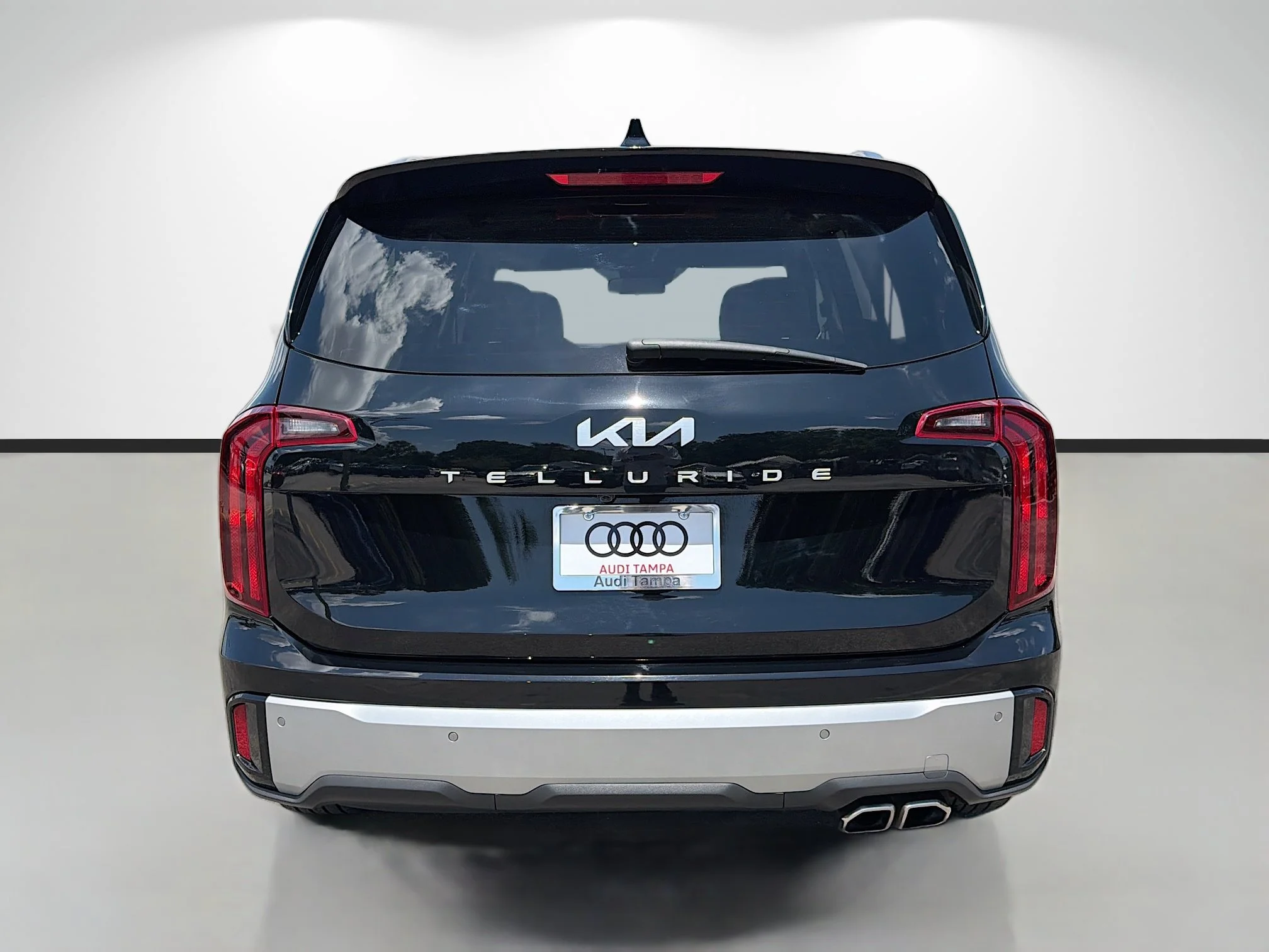 Used 2024 Ebony Black Kia S image 4