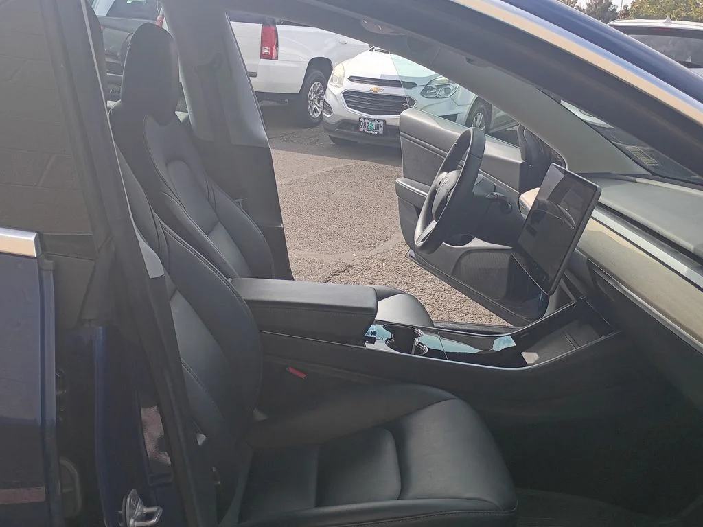 Used 2019 Blue Tesla Long Range image 20