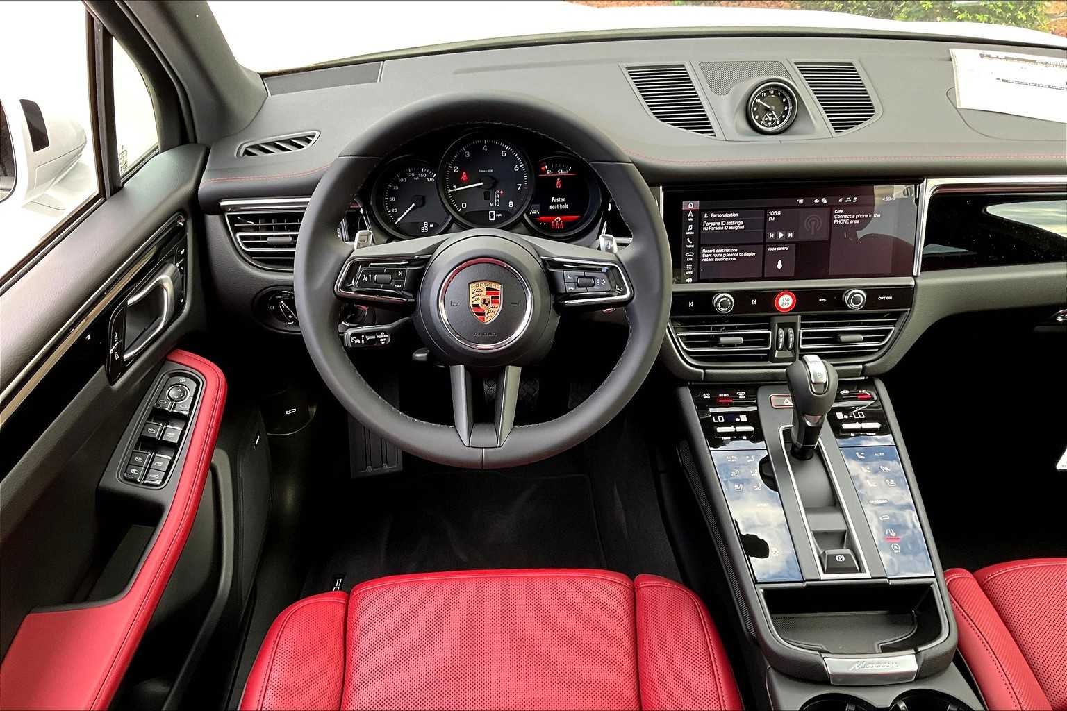 2026 Porsche Macan - Photo 15