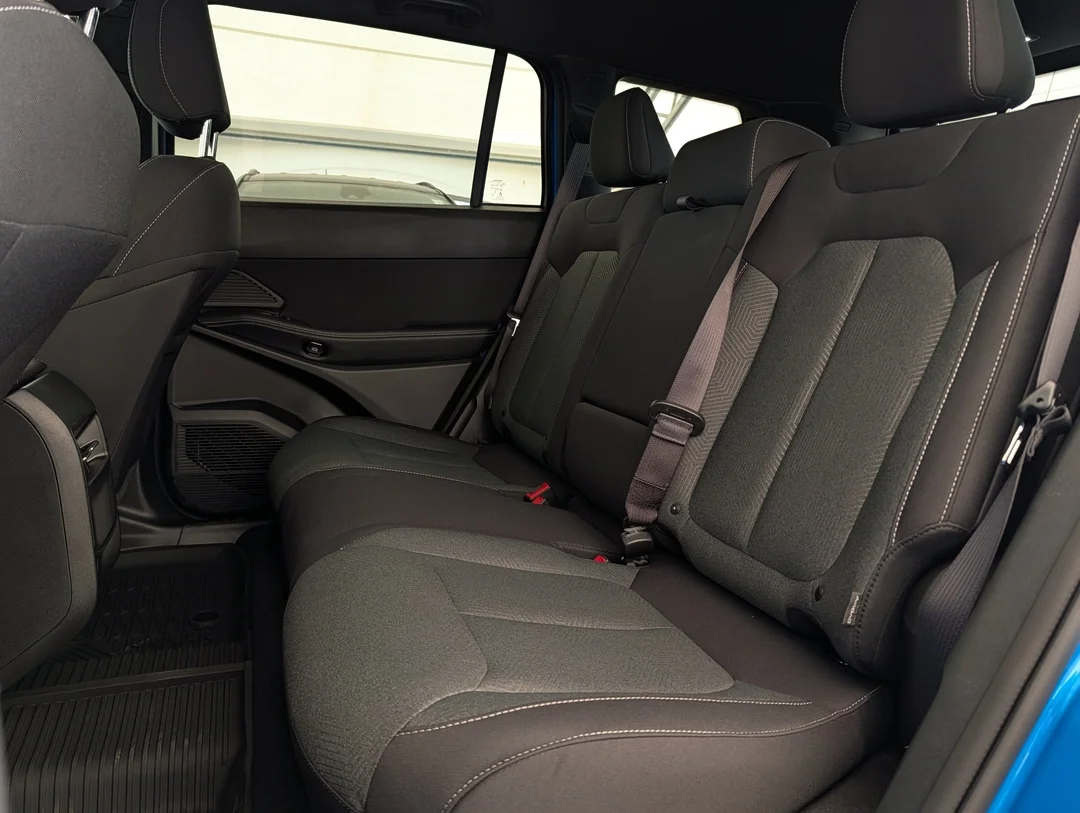 New 2026 Blue Jeep Laredo - - 4x4 - 1.6L Turbo Hybrid - Uconnect 5 w/ 12.3 Screen & More! image 27