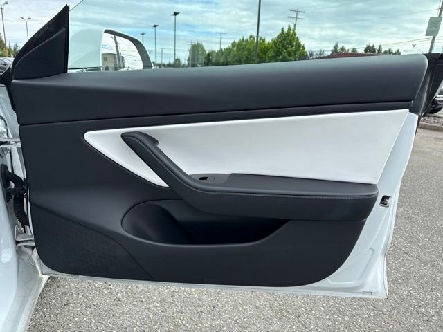 Used 2020 Pearl White Multi-Coat Tesla Long Range image 10