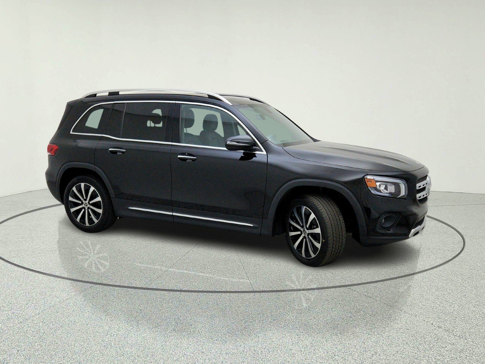 Certified Used 2023 Night Black Mercedes-Benz GLB 250 image 10