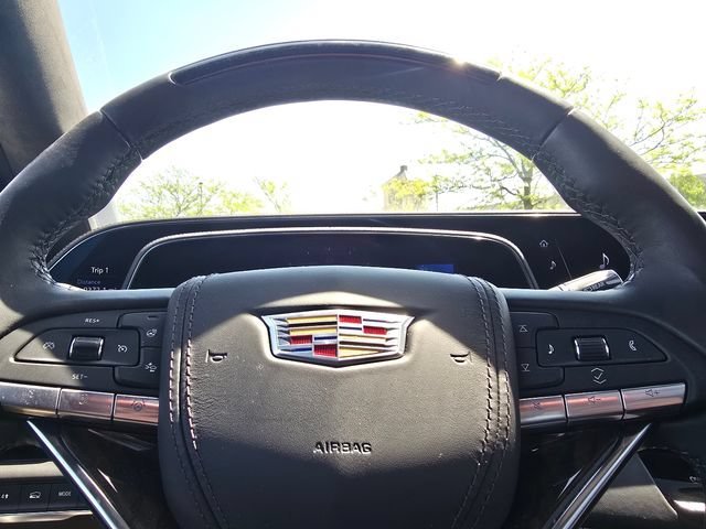 Used 2024 Crystal White Tricoat Cadillac Sport Platinum image 29