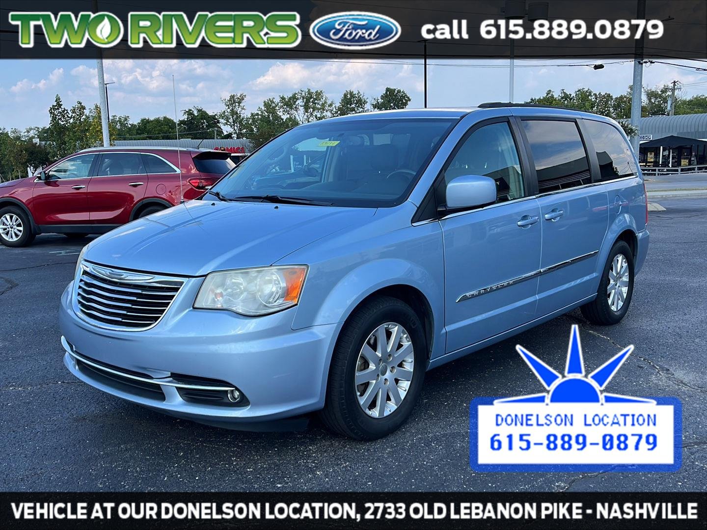 Used 2013 Crystal Blue Pearlcoat Chrysler Touring image 4