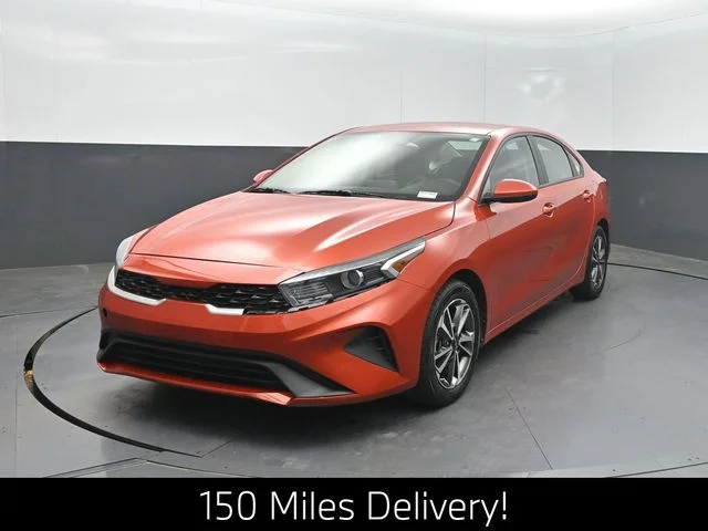 Used 2023 Red Kia LXS image 1
