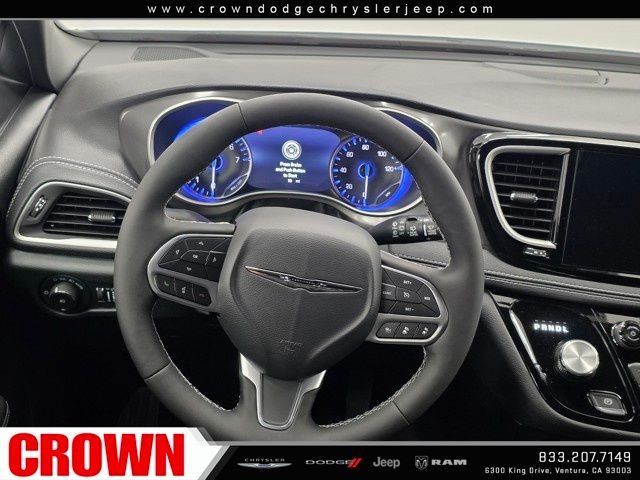 New 2025 Bright White Clear-Coat Exterior Paint Chrysler Select image 20