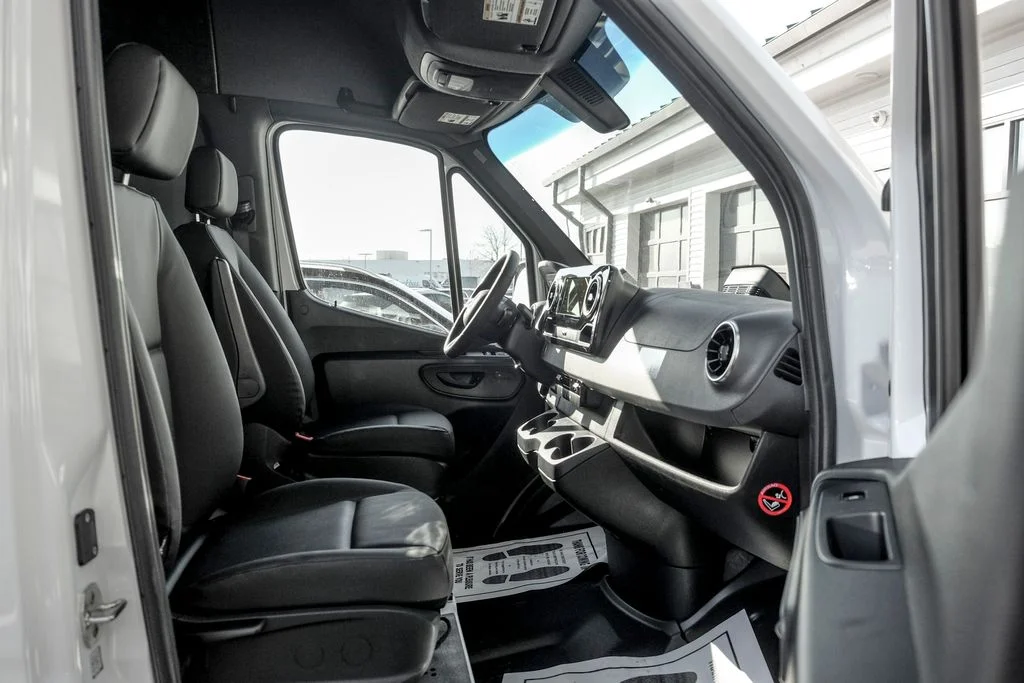 Used 2026 Arctic White Mercedes-Benz Cargo 144 WB image 20