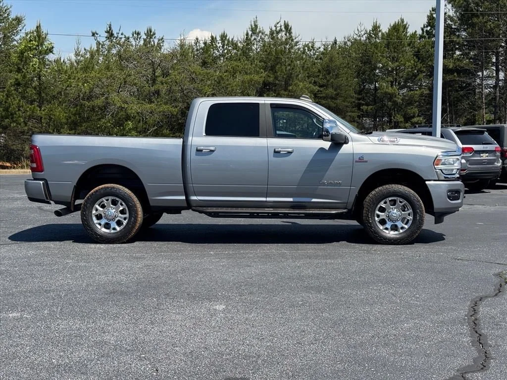 3C6UR5FL4RG355095
