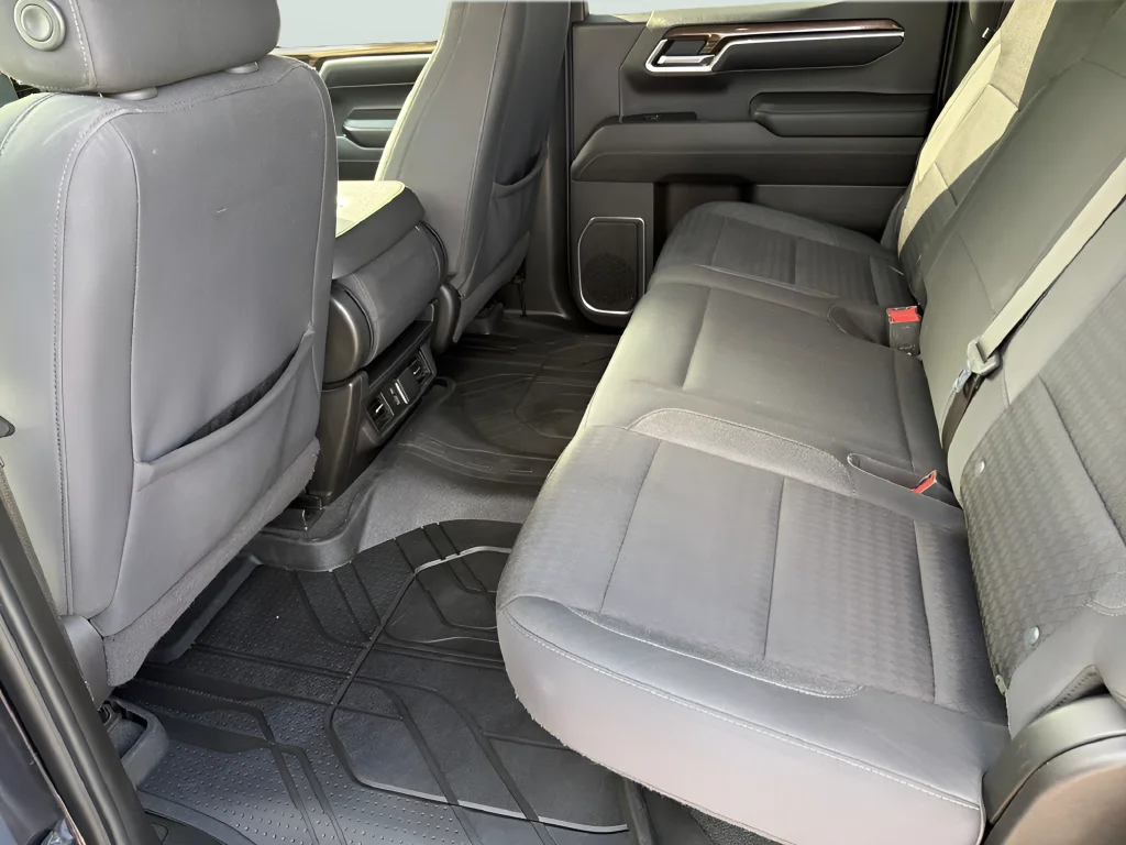 Used 2022 Gray Chevrolet LT image 35