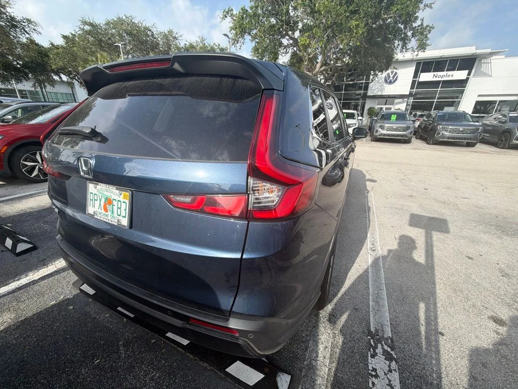 Used 2025  Honda EX-L image 4