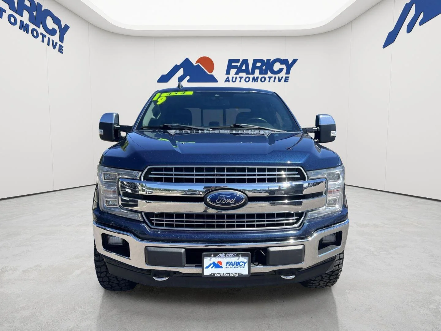 Used 2019 Blue Jeans FORD LARIAT image 2