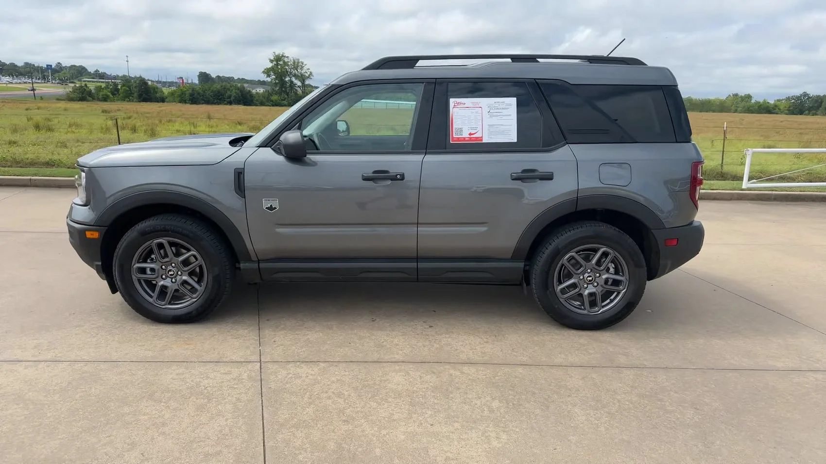 Used 2025 Gray Metallic Ford Big Bend image 6