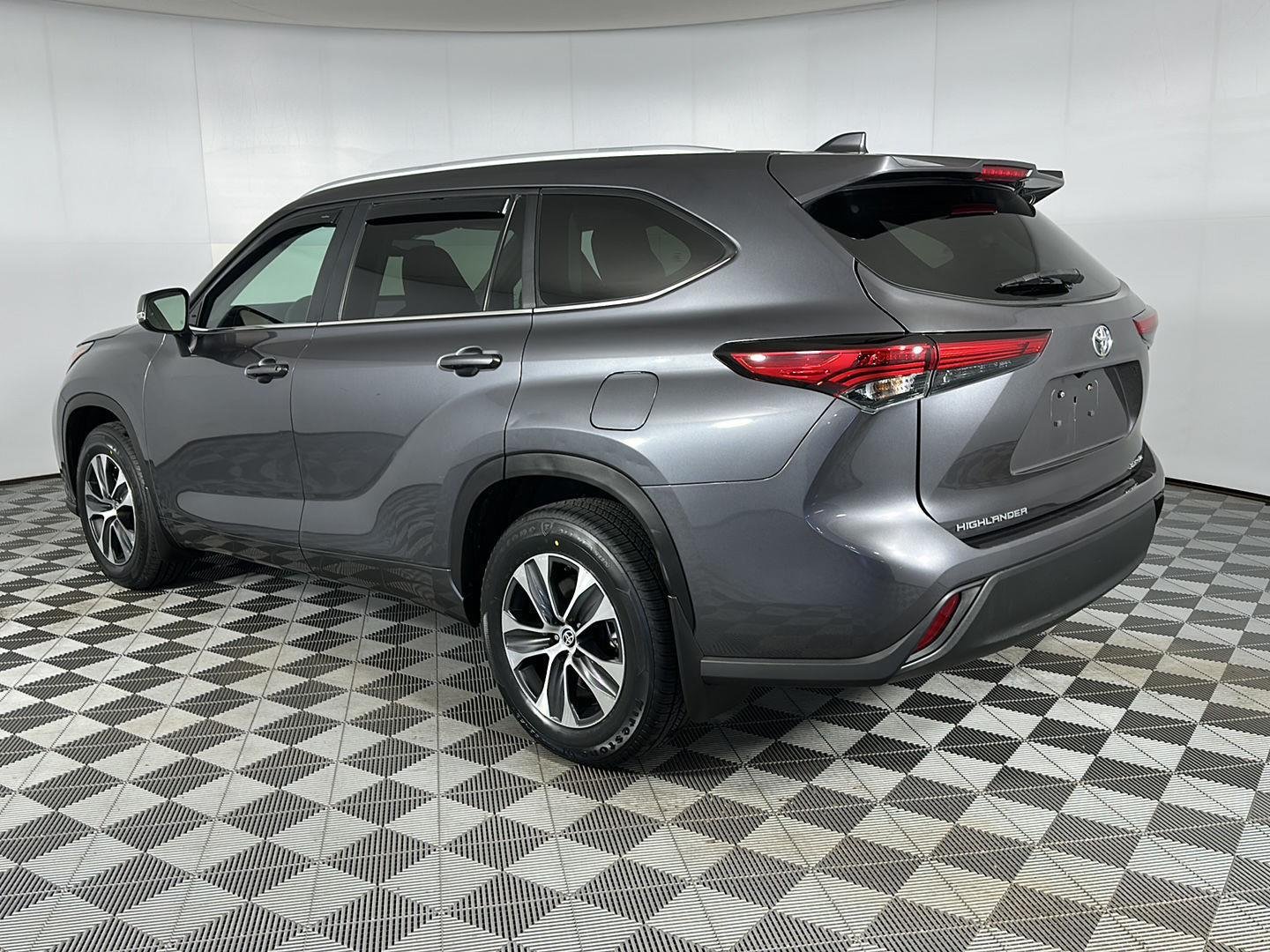 Used 2023 Magnetic Gray Metallic Toyota XLE image 5