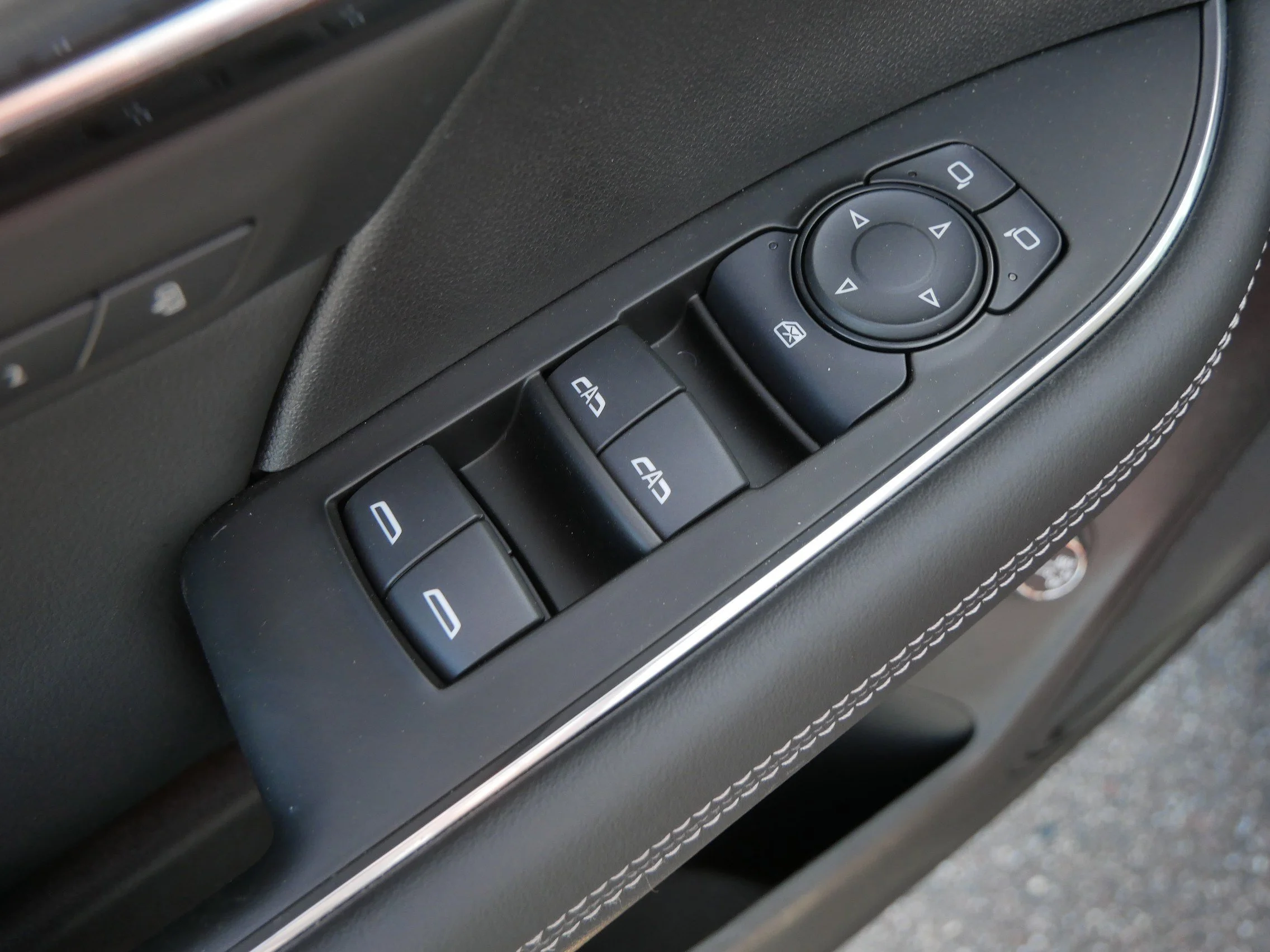 2023 Buick Envision Essence - Photo 22