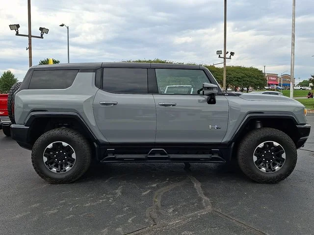 Used 2024 Gray GMC 2X image 7