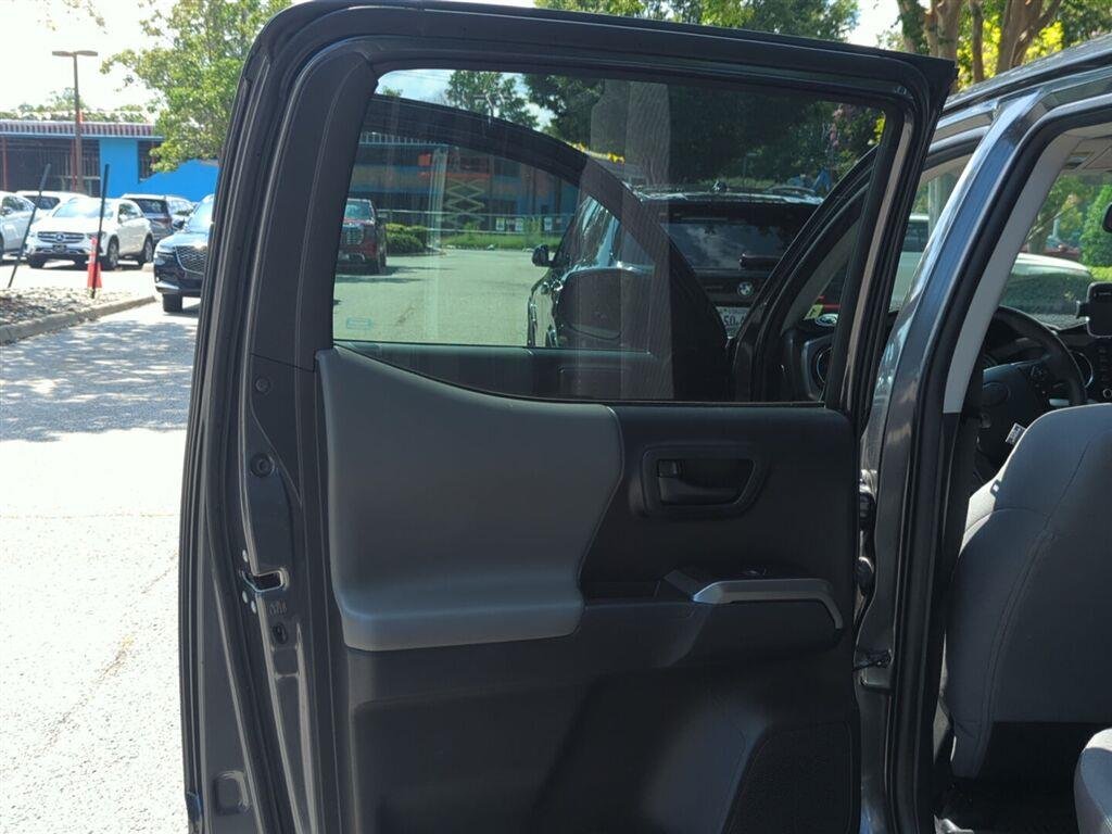 Used 2020 Magnetic Gray Metallic Toyota SR5 image 6