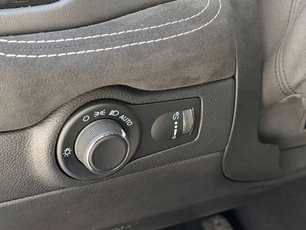 Used 2021 Gray Dodge SRT Hellcat image 25