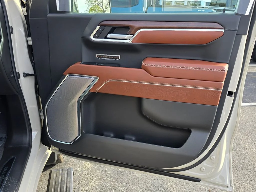 New 2026 Coastal Dune GMC Denali Ultimate image 33