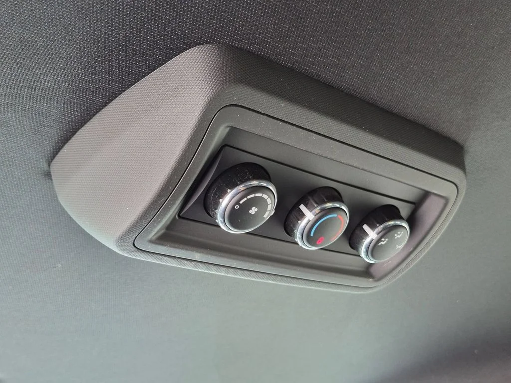Used 2018 White Dodge SE Plus image 27