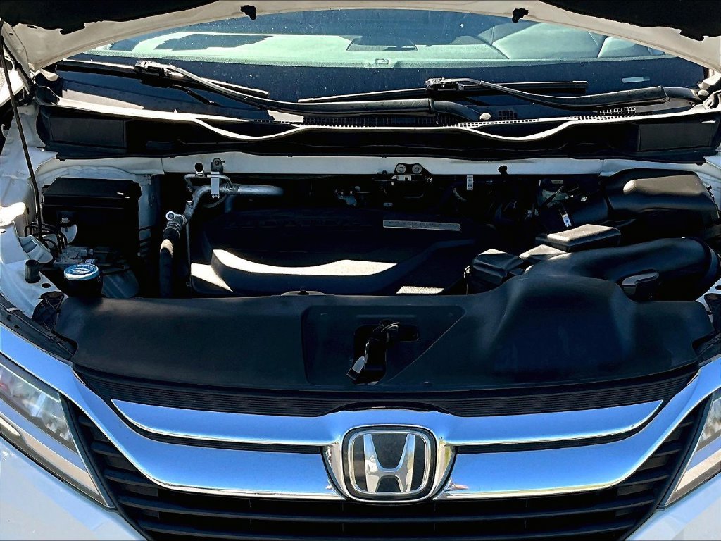 Used 2019  Honda Elite image 32