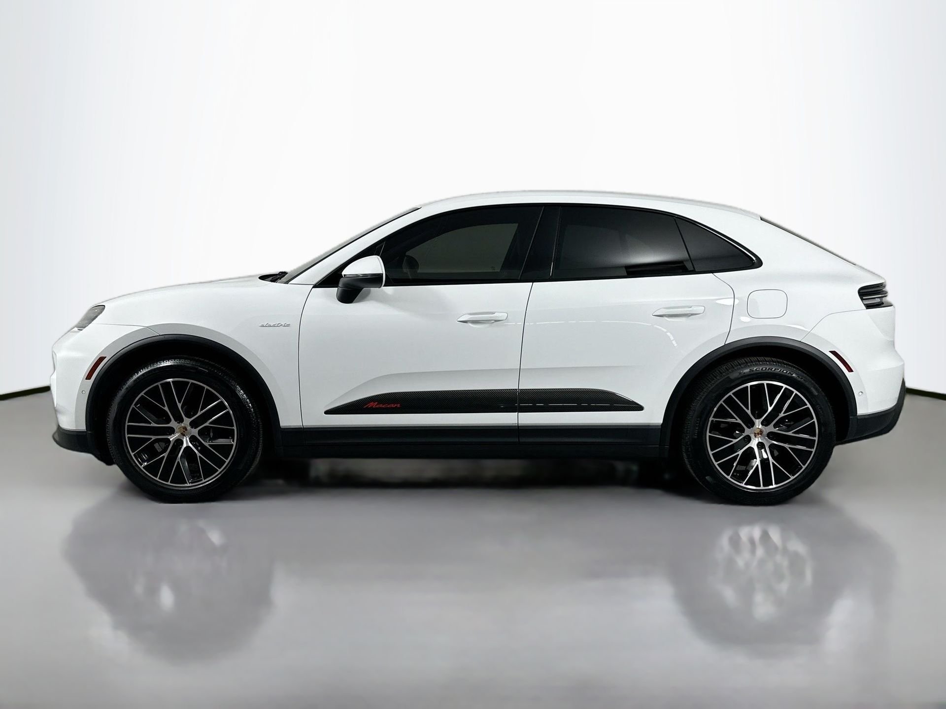 Certified 2025 Porsche Macan Base with VIN WP1AD2XA8SL076002 for sale in Fort Worth, TX